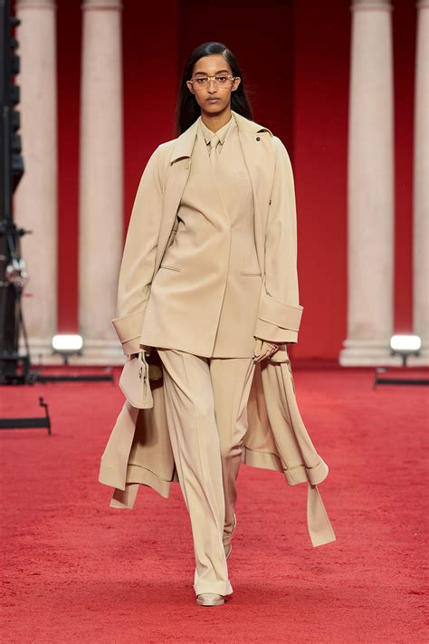 Quiet Luxury: The Latest Aesthetic to Take Over Fashion | Who What Wear UK