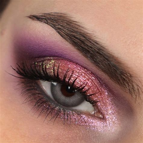 Pin van Даша op Makeup