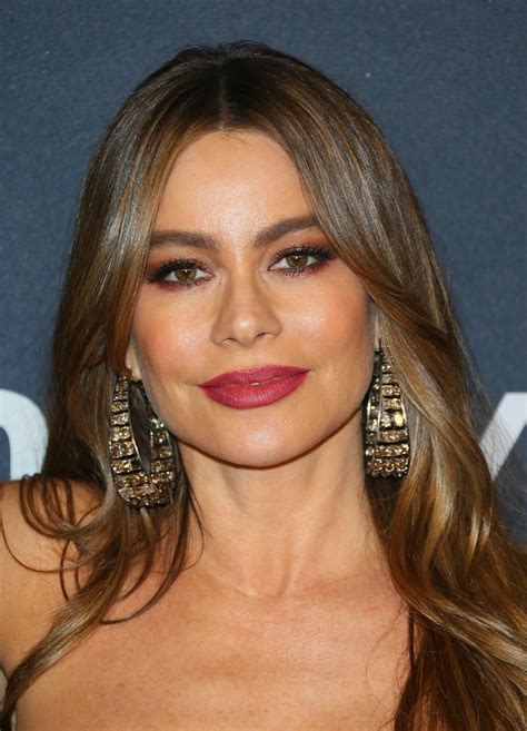 What position do you have sofia vergara in? : r/jerkofftoceleb