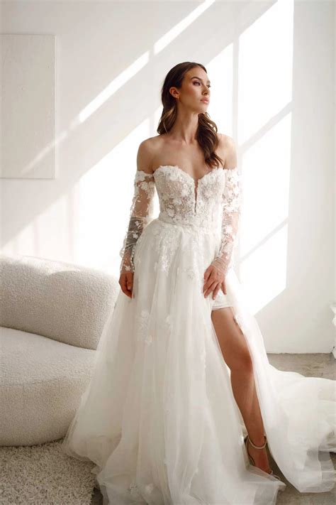 Glamorous Convertible Short Strapless Wedding Dress with Detachable A