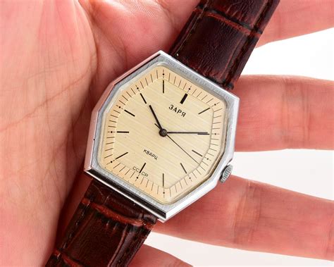 Vintage soviet Zaria automatic quartz watch – SovietWatchStore.com