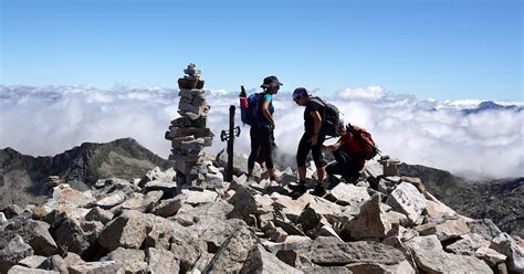 Blog de muntanya: Punta Alta de Comalesbienes (3.014 m)