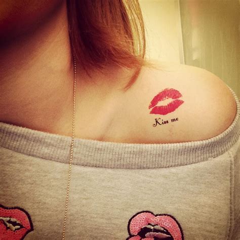 Red Lip Kiss Me Temporary Tattoo Sticker - OhMyTat