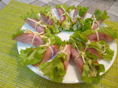 Рулетики из ветчины с сыром и зеленью - пошаговый рецепт с фото (6389 ...