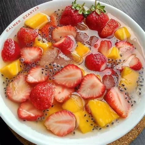 resep es buah modern  enak segar  mudah dibuat bumbu lapis
