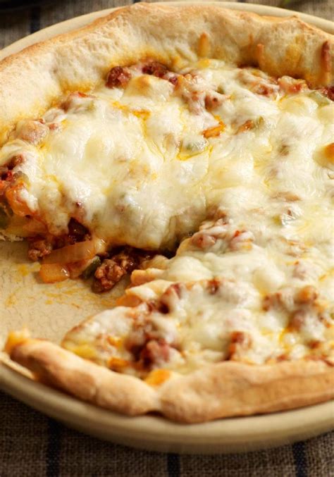 Deep-Dish Sausage Pizza Recipe - Kraft Recipes | Recipes, Kraft recipes ...
