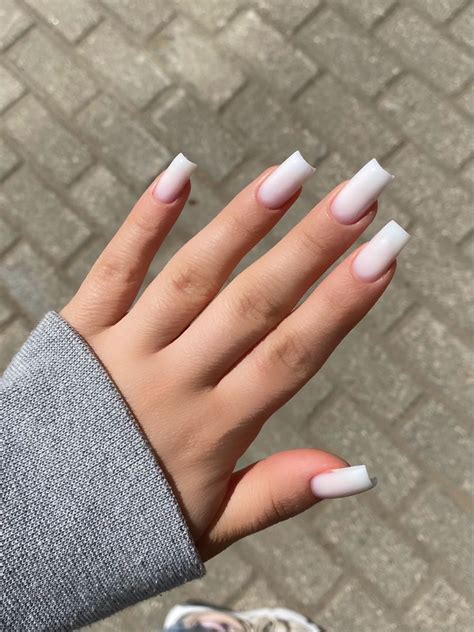 Nails 🤍 | Ногти, Матовые ногти, Девчачьи ногти