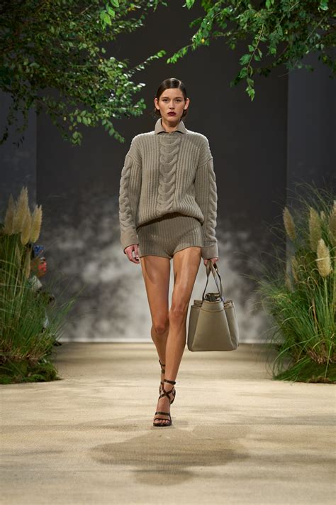 Max Mara S24 30 - Grazia