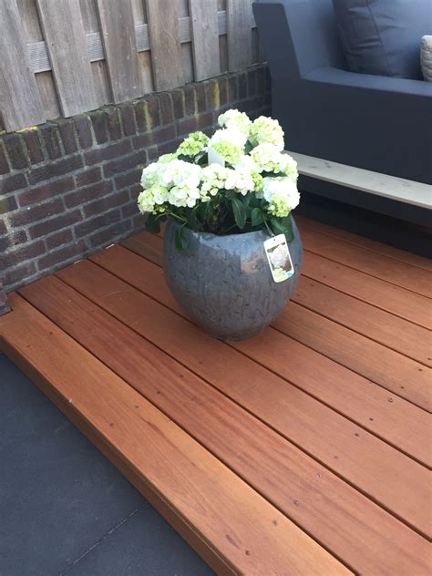 Pot van klei voor trouwdag m’n dochter | Planters, Planter pots, Garden