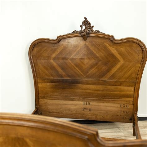 Старинная полуторная кровать в стиле Louis XV E18-45 в магазине ...
