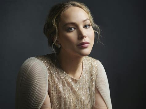 Jennifer Lawrence Skin