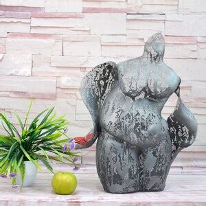 abstract sculpture fat nude woman wire mesh sculpture metal art