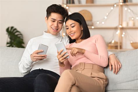 cara membuat pacar agar tidak bosan lewat chat