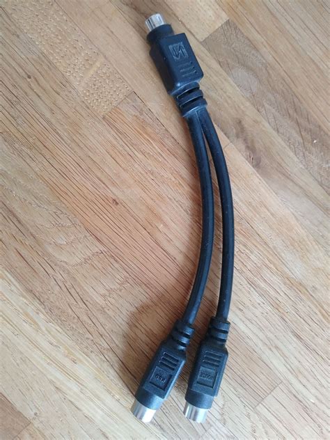 PS/2 Splitter (421614173) ᐈ Köp på Tradera