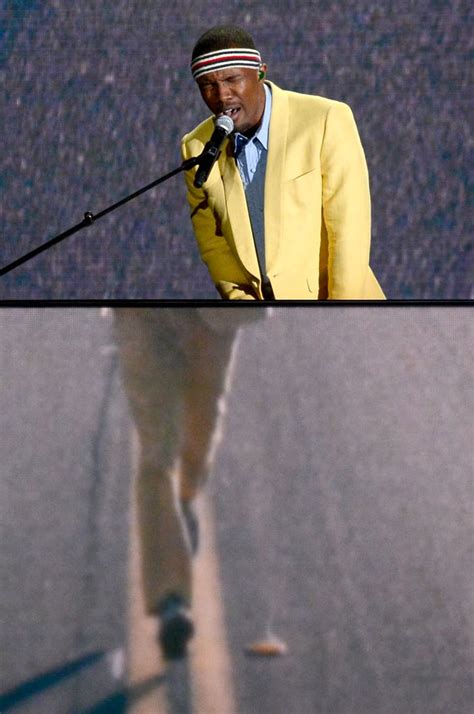 Frank Ocean | Grammy Performance Pictures 2013 | POPSUGAR Entertainment ...