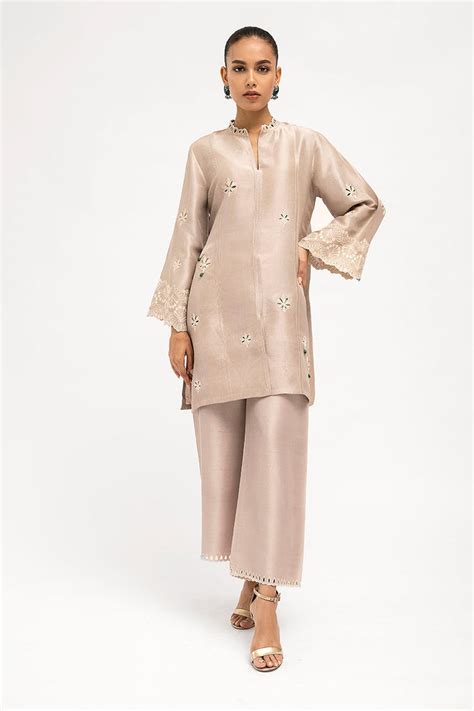 Vaisa – Sania Maskatiya International