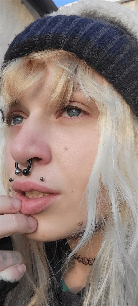 Sunny [f] : r/AltBlonde