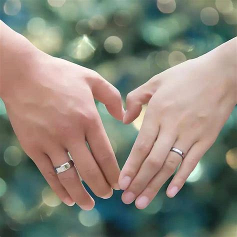 bagues en argente personnalisees pour les couples couples amoureux