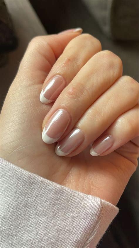 French Chrome nails in 2023 | Bridal nails french, Gel chrome nails ...