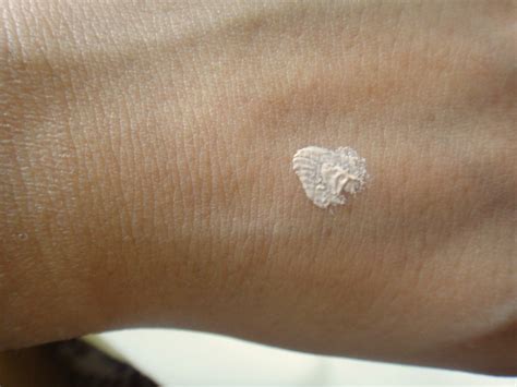 thePURPLEspirit: NYX hd eyeshadow base: swatches and review