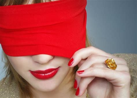Σπάσε τη ρουτίνα! 7 παιχνίδια... για να παίξεις με τον σύντροφό σου!