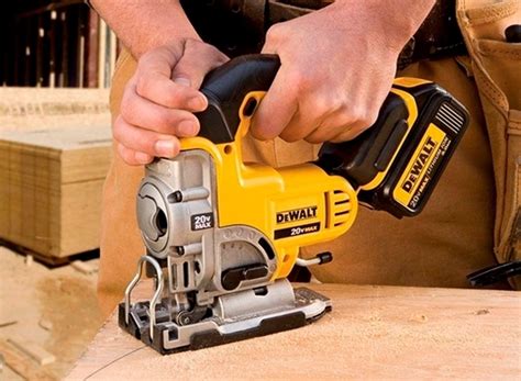 Аккумуляторный инструмент — купить в официальном магазине Dewalt