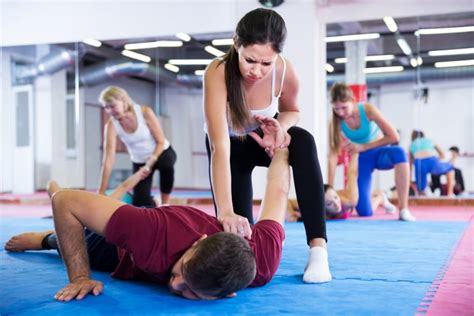 How to Choose the Perfect Self-Defense Training Gym - Speed Cap