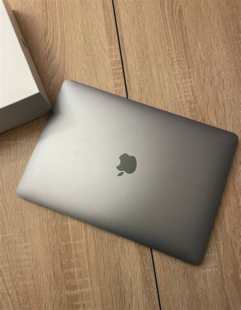 Apple MacBook Air 13 (2020) M1 - купити ноутбук: ціни, відгуки ...