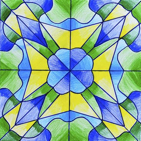 Disegni in simmetria radiale | Symmetry art, Drawings, Elements of art