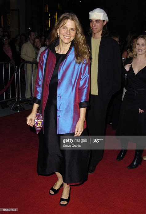 Lindsay Wagner's feet