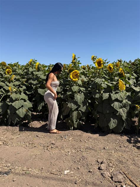 Marthitha VLOGS - Marthitha VLOGS added a new photo.