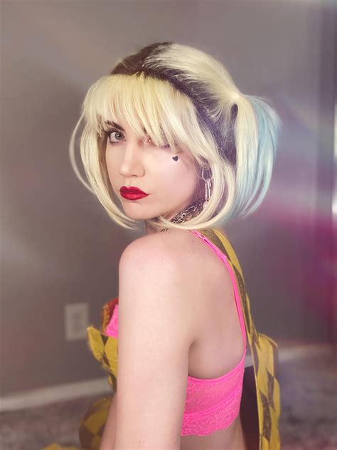 Sprklngdiamond Cosplay as Harley Quinn in Birds of Prey | Scrolller