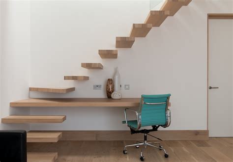 Built-in Desk Ideas: 11 Creative Designs for a Home Office | Homebuilding
