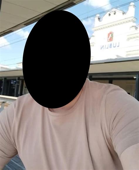 I think my grandma’s being scammed. Can anyone help me out? : r/whereisthis