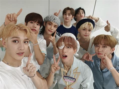 Thunderous Stray Kids Wallpapers - Wallpaper Cave