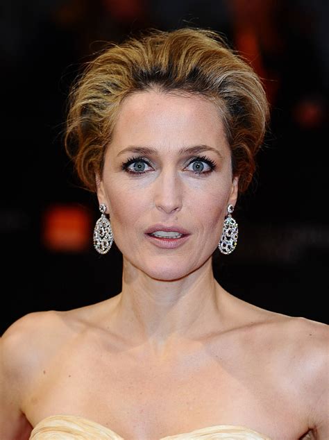 Download Gillian Anderson Hollywood Entertainer Wallpaper | Wallpapers.com