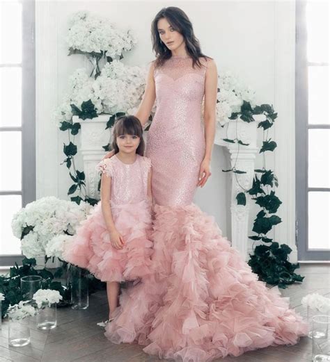Анастасия Князева и ее мама Красивая картинка из них | Cute dresses ...
