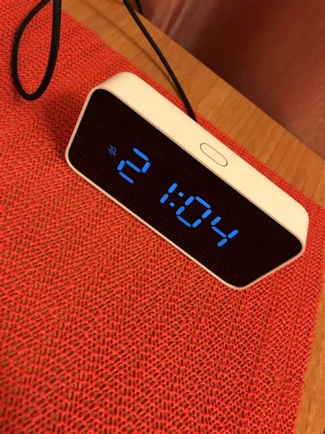 Будильник Xiaomi Xiao AI Smart Alarm Clock | Бесплатная доставка по России
