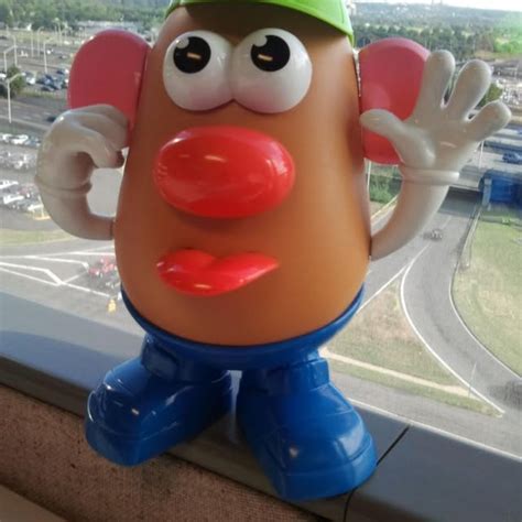 The Rise Of A Reality Tv Darling: Laura Hayes' 2021 Net Worth Revealed