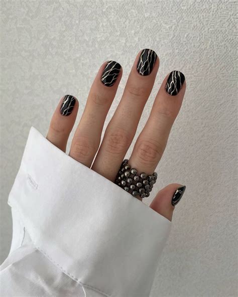 Ещё больше идей и мастер-классов можно найти в инстаграм @gara.nails 👈🏻 ...