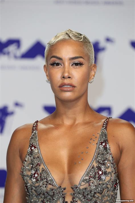 Sibley Scoles Nude Pics & Vids - The Fappening