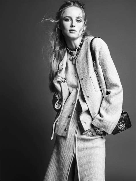 CHANEL Official Website: Fashion, Fragrance, Makeup, Skincare, Watches