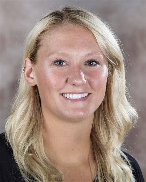 Pin by Angie Barber on Nebraska volleyball | Beautiful female athletes