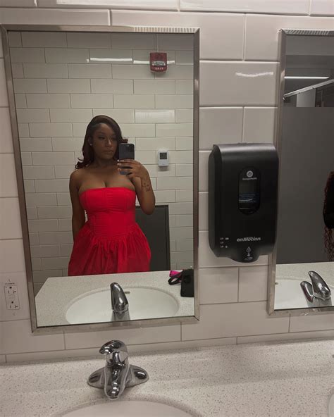 Taylor | Season 20 ️🌹 | Instagram