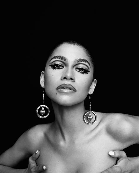 Zendaya Coleman Nude Pics