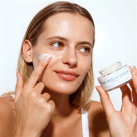 The Dream Cream | Hydrating Vitamin C Moisturizer – The Organic Skin Co