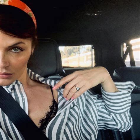 Helena Christensen, 51 : r/PrettyOlderWomen
