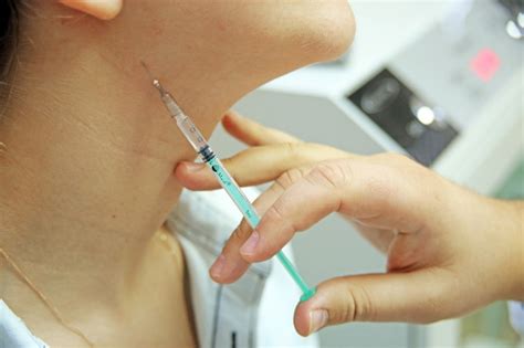 гланды и миндалины чем отличаются