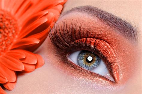 Consejos de maquillaje para ojos azules | Camaleon Cosmetics