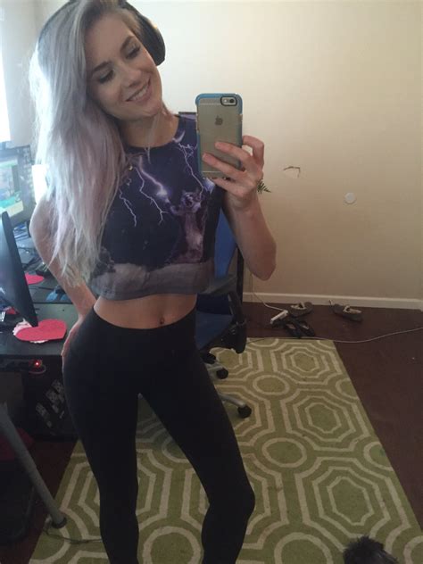 Lea on Twitter: "Wearing the shirt @BirdyLovesIt got me for Christmas 😻